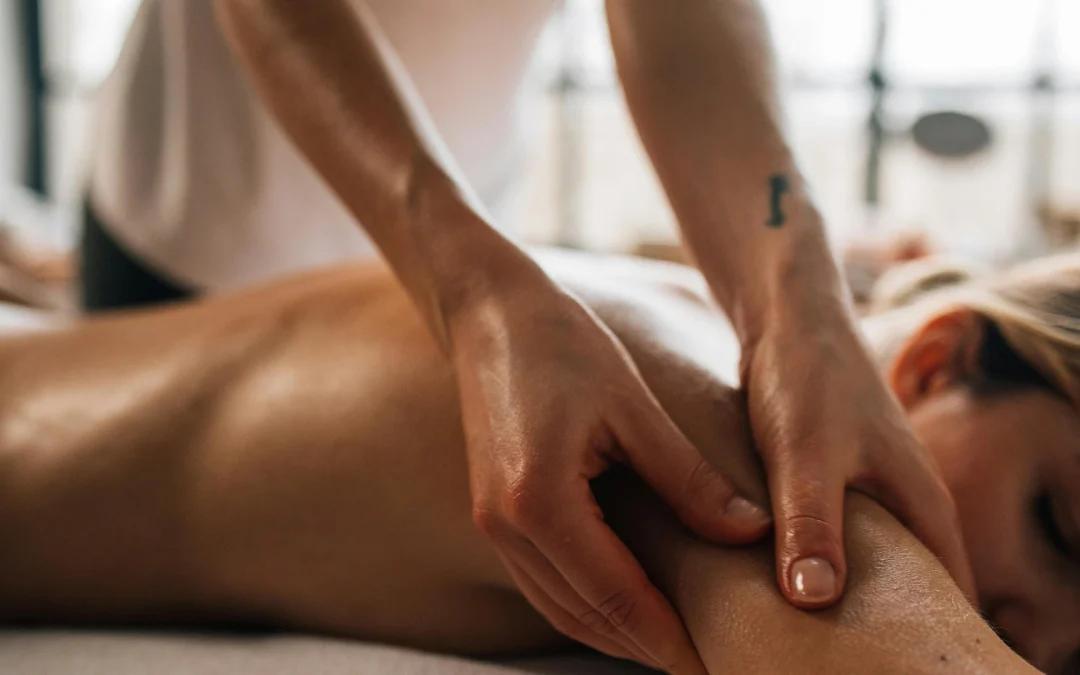 How Completing Deep Tissue Level 4 Ensures Proficiency in Treating Neck, Groin, and Chronic Pain