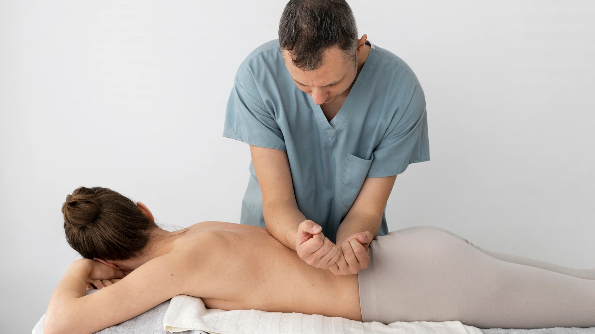 Discover-Massage-Australia-why-more-australians-are-choosing-massage-therapy-as-a-career-in-2026-in-melbourne-Feature Discover-Massage-Australia-why-more-australians-are-choosing-massage-therapy-as-a-career-in-2026-in-melbourne-Feature